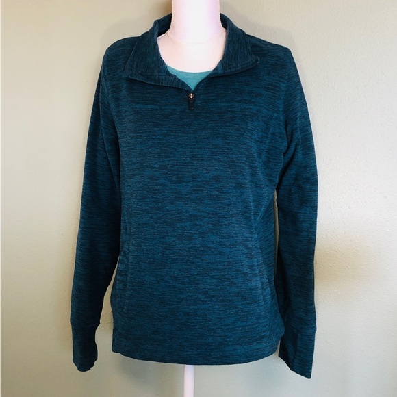 tek gear Tops - Tech gear women’s size large in beautiful preowned condition